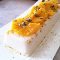 Blanc-Manger with orange blossom water and pistacchio